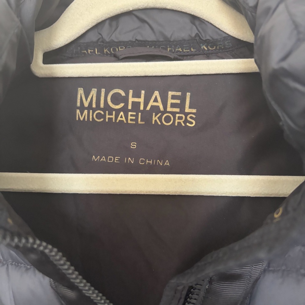 Michael Kors Black Quilted Packable Puffer Jacket with Gold Logo - Picture 2 of 5